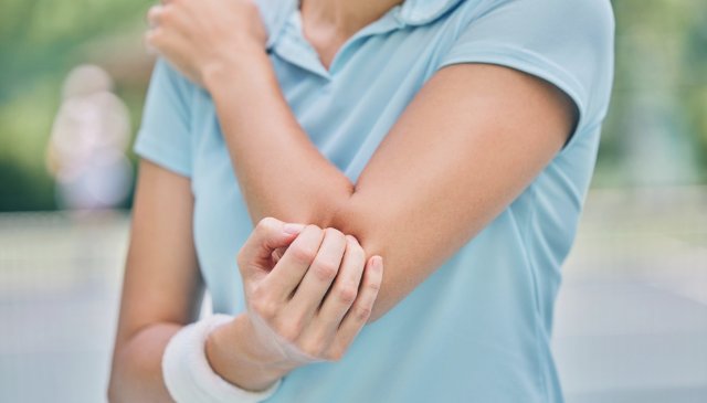 Reclaiming Your Grip: The Power of Hands-On Therapy for Tennis Elbow
